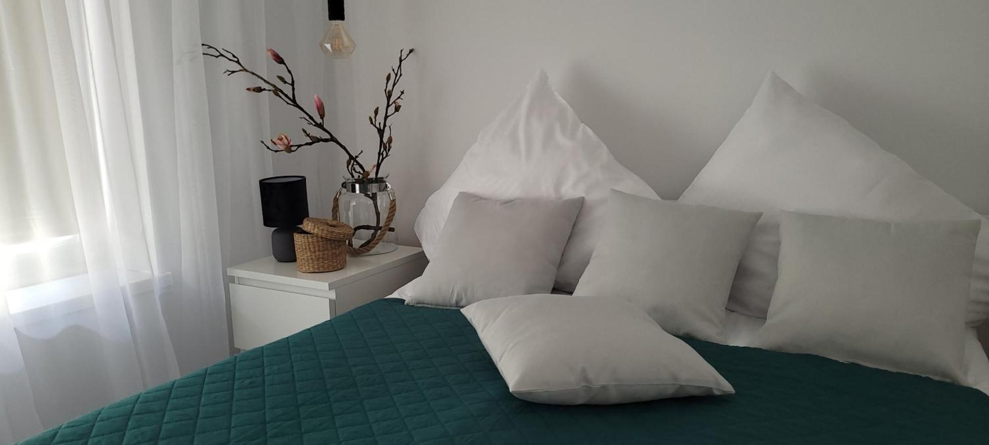 Apartamenty Pod Uwalonym Debem Jezow Sudecki Ngoại thất bức ảnh