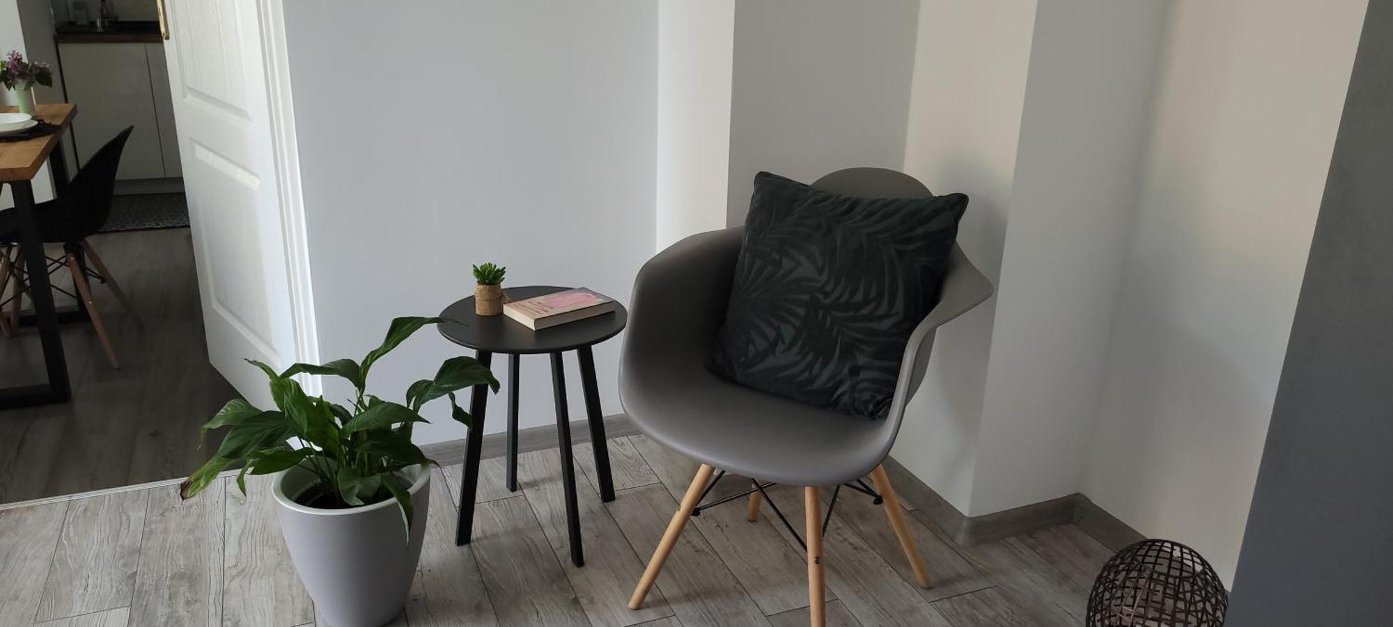 Apartamenty Pod Uwalonym Debem Jezow Sudecki Ngoại thất bức ảnh